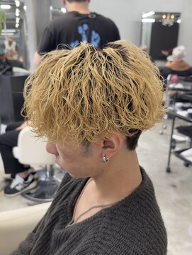 ルアン 大分駅店(ruen) 大分 府内 メンズカット 波巻きスパイラルパーマ マッシュ