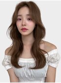 韓国風ヘア ブラウンベージュ 顔周りカット 巻き髪
