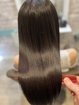 モルーア 錦糸町(Moruadh) 潤いツヤ美髪ストレート