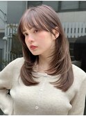 ミディアムレイヤーストレート小顔前髪シースルーバング透明感