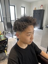 カルロイースタイル(CARLO e-style)&nbsp;ピンパーマスキンフェード刈り上げアップバング