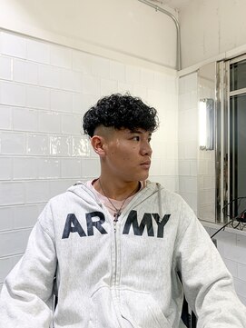 メリケンバーバーショップ フクオカ(MERICAN BARBERSHOP FUK) べリーショートダークアッシュニュアンスパーマ韓国マッシュ