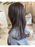カーキグレージュ