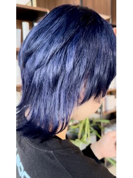 サロン クラッチ クリエイティブ コンセプト(salon CLUTCH creative concept) ショートウルフ　×　ディープブルー