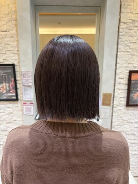 ヴィサージュプラス(VISAGE plus) 柔らかくすみカラー×切りっぱなしボブ