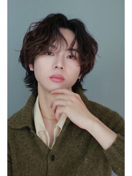 アドール(ADOR) 《HARUKI》シャドウパーマ/メンズウルフ/センターパート