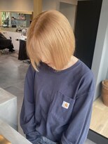 トロワ 高崎(TROIS.) ベージュカラー