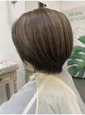 ショートボブ