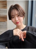 大人フレンチショートヘア前髪あり丸みひし形丸顔K20260618
