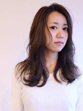 ツイギー 宮西店(TWiGGY) 大人カジュアルなセミロングヘア