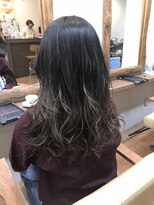 ハロ 蕨(HALO)&nbsp;外国人風グラデーションカラー