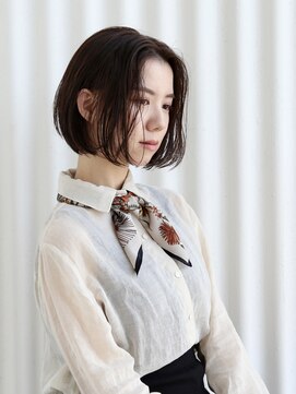 アーロン(aaron) フェミニンボブ