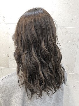 ティンク センター南 (Tink) イルミナxグレージュ