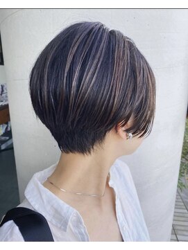 サーカス(circus) ▲シルエットがキレイにみえるショート▲