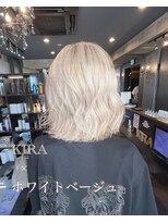 キラ(KIRA)&nbsp;ホワイトベージュ