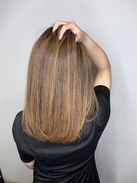 フロート 小阪店(float) ハニーイエロー_マロンベージュ Aラインボブ かきあげ