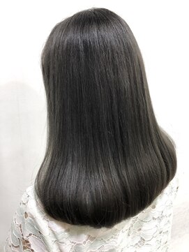 ジーナ 西新(Zina) 髪質改善☆上品大人重ためカット【Zina 西新】