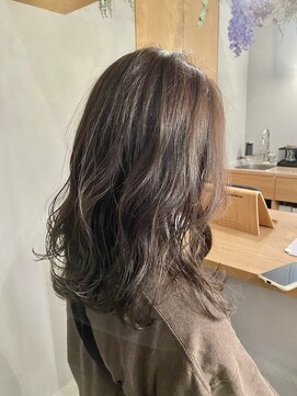 カッツ 駅家店(CUT S) グレージュ