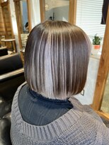 ジーナ(XENA)&nbsp;ホワイトベージュ