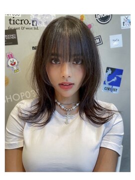 チクロ(ticro) 【チクロ】くびれレイヤーカット