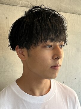 フイ 代々木(Hui) メンズ/アップバング/ツーブロックマッシュ/束感ショート波巻き