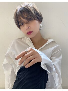 ワン バイ ジエクト(One by The Ect) 大人可愛い20代30代40代前下がりショートボブ丸みショート◎