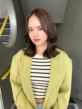 ポール(pole) 札幌韓国ヘア　くびれミディヌードベージュ