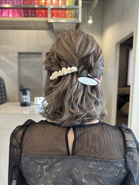 イミ(imi) ハーフアップ/ヘアセット/ヘアアレンジ/お呼ばれヘア/登戸