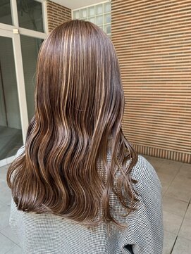 ネス(ness) ブリーチカラー/ハイライト/レイヤーカット/透明感カラー