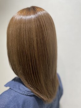 カロレ(Calore)の写真/うねり,パサつき,傷み,クセなどのお悩みに◎髪の芯から輝くような美艶ヘアへ！【ロング料金なし】