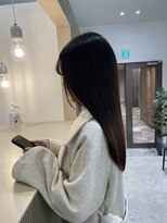 シュヴーブリヤン(cheveux brillants)&nbsp;【美髪縮毛矯正ストレートでも野暮ったく見せない艶ロング】