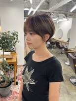 シー 自由が丘(sii.)&nbsp;丸みショート×コンパクトシルエット｜ハンサムショート