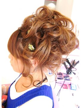 ラチャウ(La.Ciau) グロスティーアップ