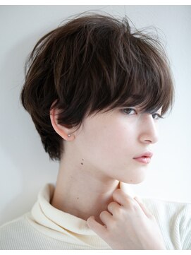 ディライト(DELIGHT) 大人ショートマッシュ　スタイリッシュ　小顔　透明感