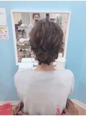 ミディアムヘアでゆるふわアップ