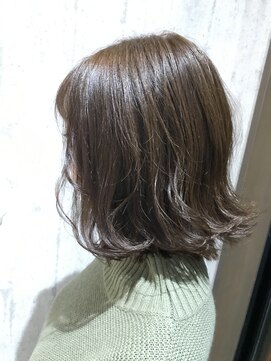 シルエット 切りっぱなしボブ