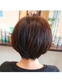 ショートボブ
