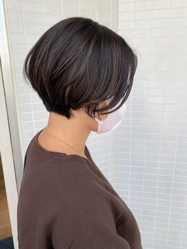 オーシャン(Ocean) ［OCEAN Hair&Life 水田成美］☆大人女性人気☆前髪なしショート