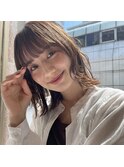 透明感ミディアムボブロブアースカラーブルーアッシュベージュ