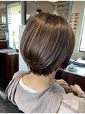 ショートボブ