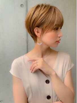 ロンドエニカ 大宮(Lond enika) 斜めバンググレージュカラーシルキーべジュマッシュパーマ[大宮]