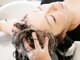 クラク 羽根木店(kuraku)の写真/極上ヘッドスパで髪も心もリフレッシュ☆女性に人気のヘアエステも◎頭皮から健康的な美髮へ―。