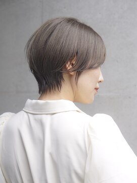 アーレント(AREND) ショート/ アッシュブラウン/前髪あり/透明感カラー