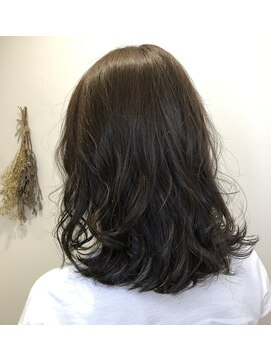 ジーナ 横浜(Zina) 透明感アッシュブラウン