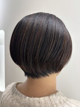 エプタ(epta)の写真/お悩みをカバーし、大人女性の魅力を引き出す上品なショートヘアを創ります♪セットも簡単で可愛くキマる！
