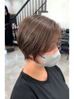 ドクターズサロン レラパール&nbsp;きれいめショート/流し前髪/艶ブラウン/小顔レイヤー/白髪ぼかし