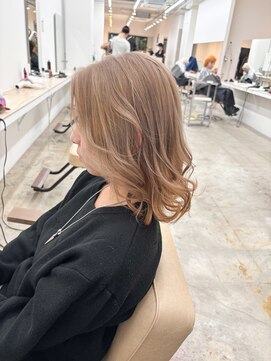 ニュート(Neut ) ミルクティーベージュ/ハイトーンカラー/ケアブリーチ/名古屋