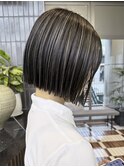 栄ハイライト透明感切りっぱなしボブ