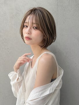ピース バイ シータ(PEACE by CITA) 【アキヒロ】レイヤーショートボブ大人上品ハイライトグレージュ