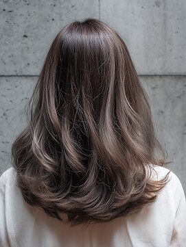 ヘアセラピー サラ(hair therapy Sara) 軽やかに動くレイヤーロング